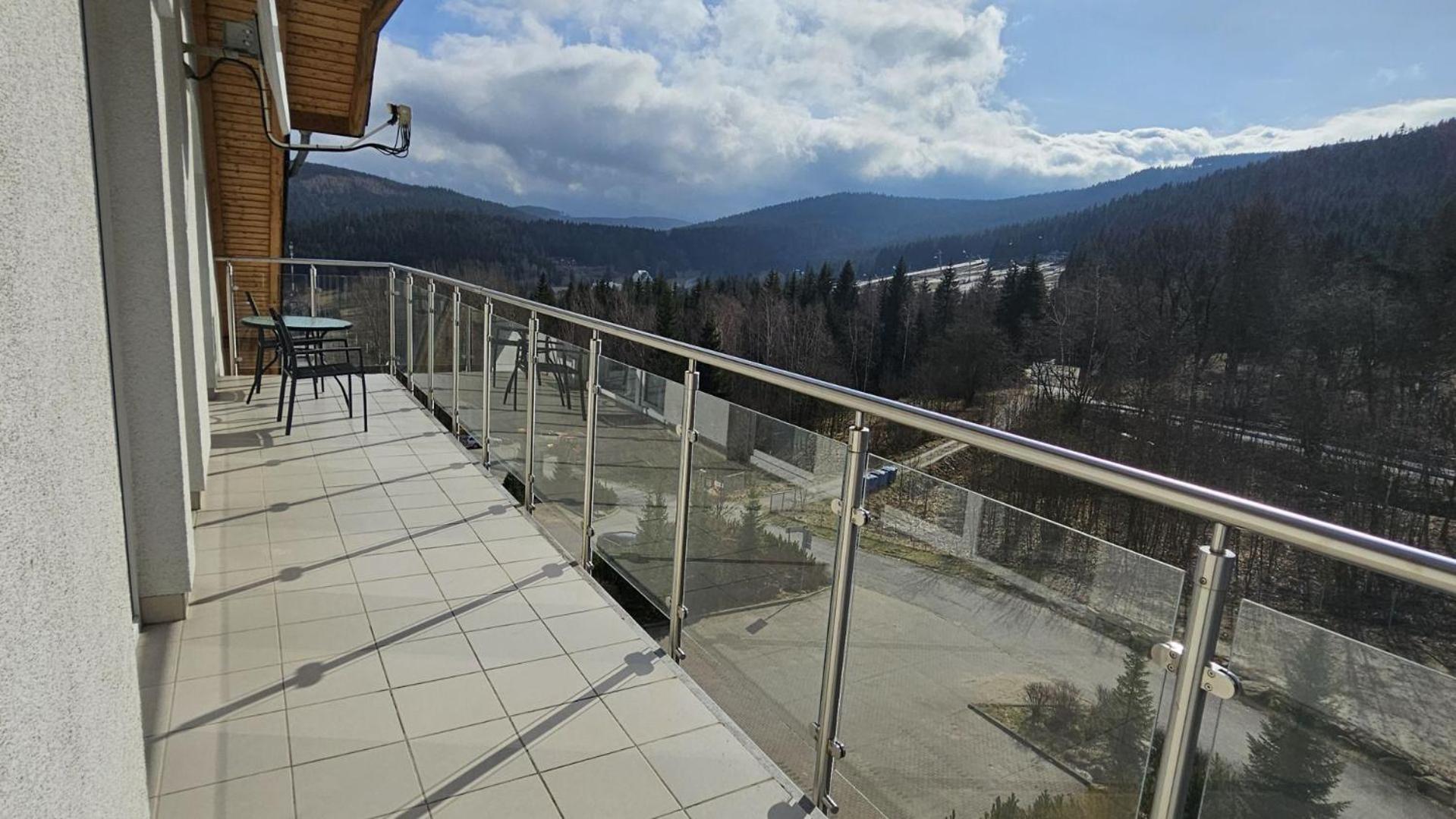 Panorama - Czarna Gora Resort By Sun & Snow Z Basenem I Sniadaniem سيينا المظهر الخارجي الصورة