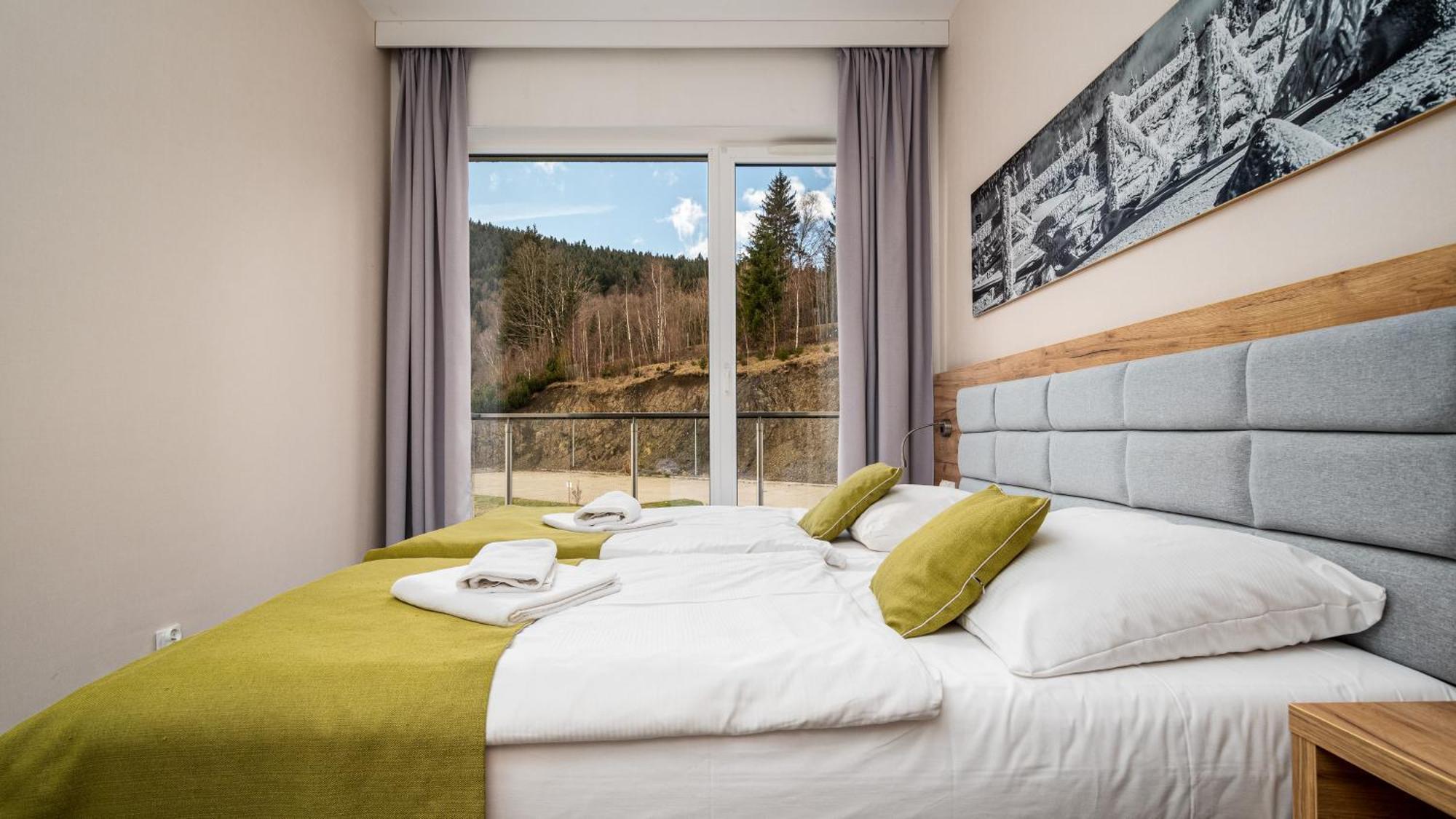 Panorama - Czarna Gora Resort By Sun & Snow Z Basenem I Sniadaniem سيينا المظهر الخارجي الصورة